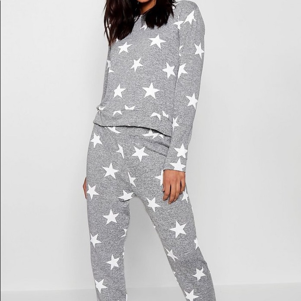Boohoo star print lounge set